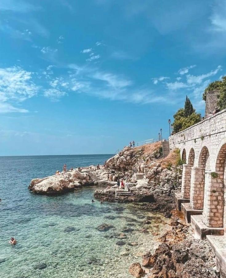 Studio Apartment Sweet Dreams Rovinj Exterior photo